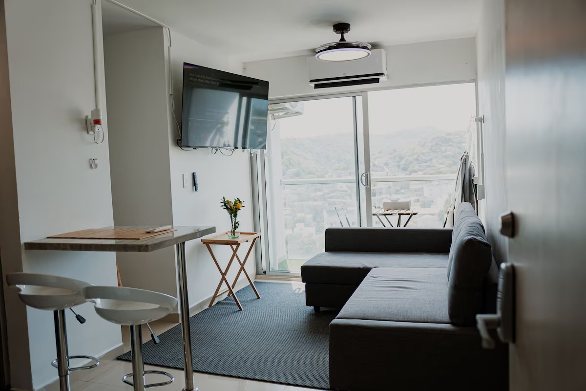 imgi_187_f3b144b8-38f8-4f48-abaf-a7cd8ca72200