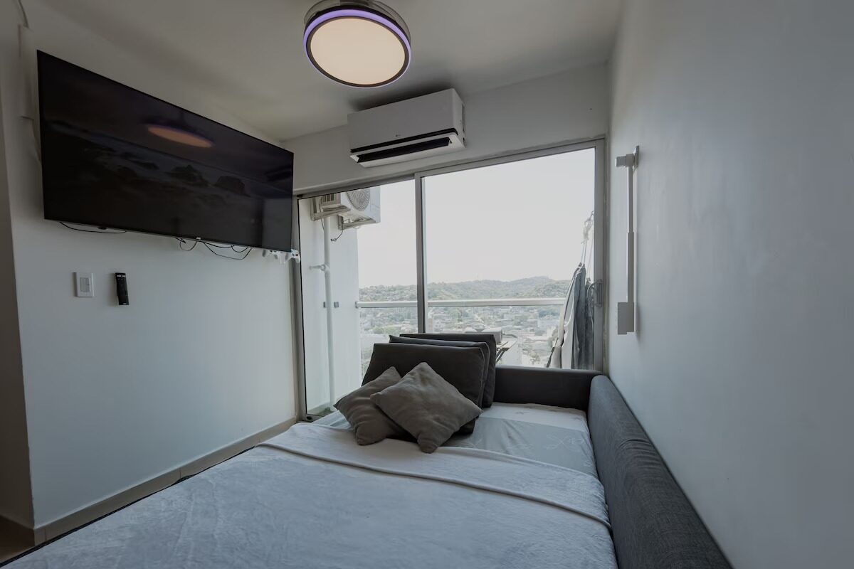 imgi_183_6b15a7d5-fcfe-47bf-a037-849fcedcfea0